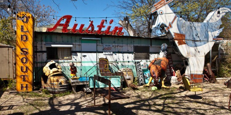 The front of Roadhouse Relics