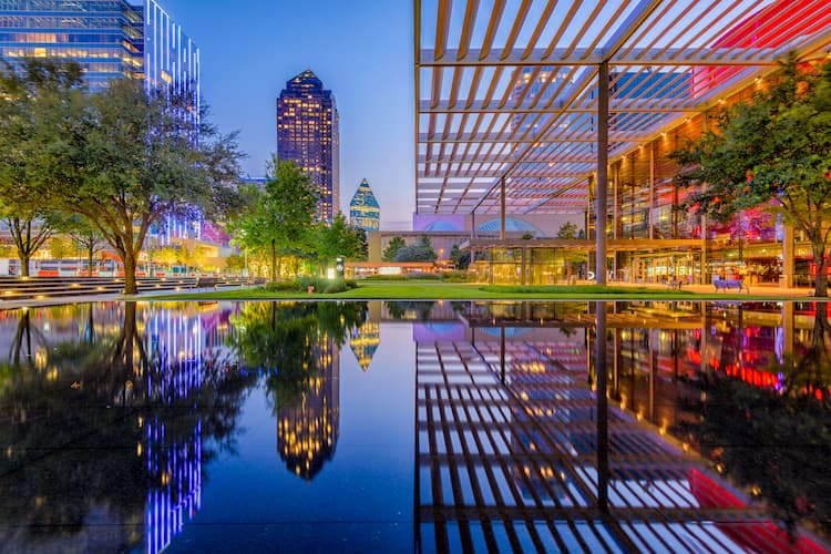 dallas arts district buildings in the evening  